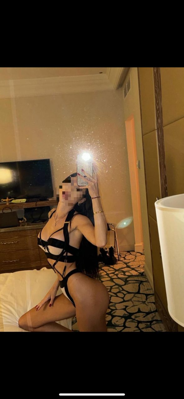 Ая VIP Эскорт, 18 лет — проститутка Актау