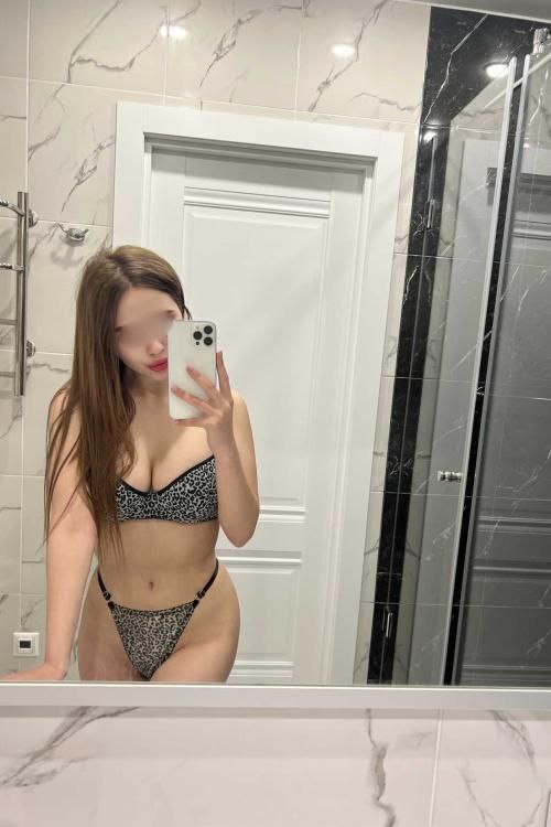 Диана, 18 лет — проститутка Алматы